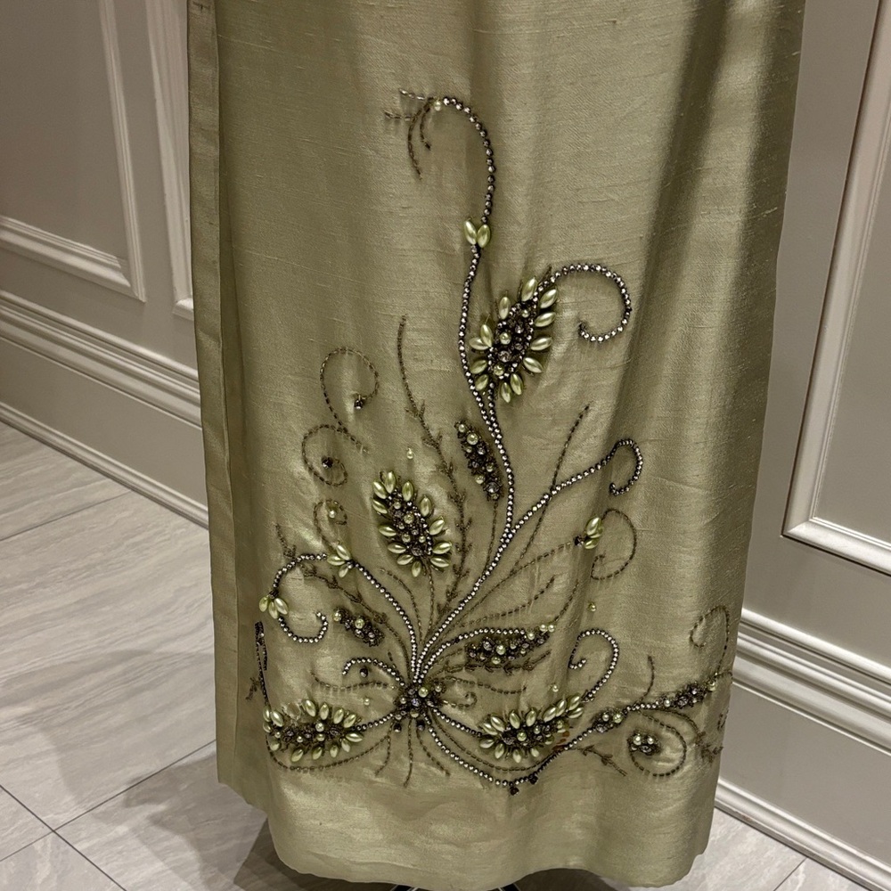Vintage-stunning silk mint Green Embroidered beaded Dress - Picture 2 of 12